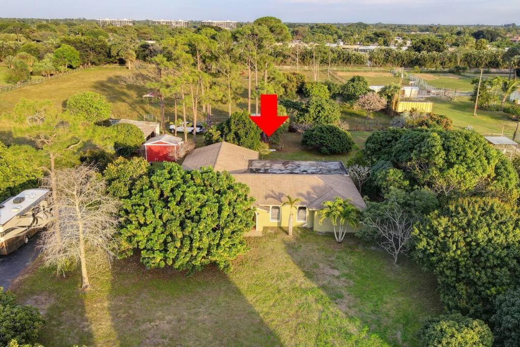 Ananda Farmhouse And Retreat. Lake Worth Beach Exterior photo